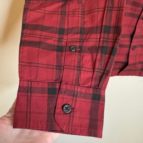 Alesbury Long Sleeves Button Up Shirt in Red Plaid NWT Size Medium - Picture 4 of 10
